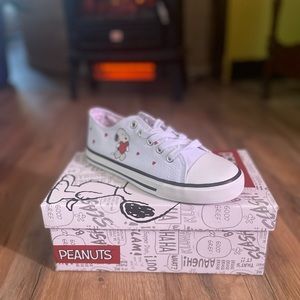 kids size 3 snoopy (peanuts) sneakers.